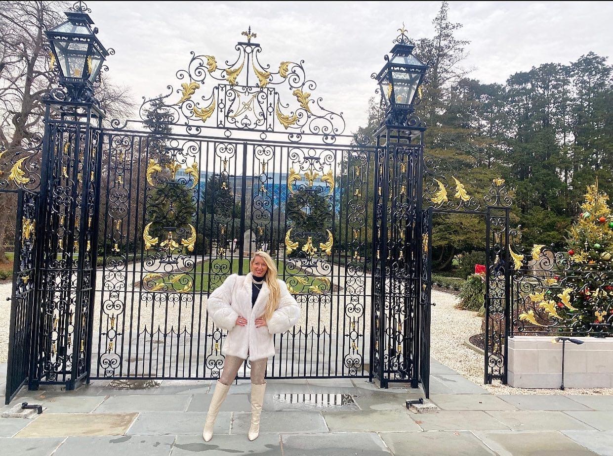 Shawn rene zimmerman nemours mansion gardens gate of the year new year 2022 motivation coach trainer message fashion style celebrity trainer